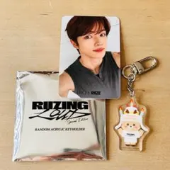 UIQ×RIIZE のソンチャントレカ＆2026東京ドームアクリルキーホルダー