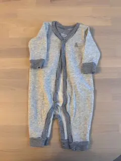 さくら様　babygap グレー ストライプロンパース