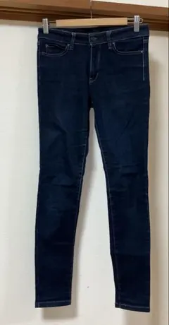 ユニクロ　ウルトラストレッチジーンズ　27