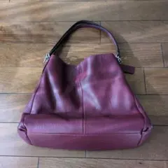 coach　コーチ　ハンドバック　ショルダーバッグ　肩掛け　ワインレッド
