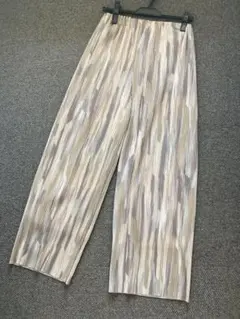 RADIATE ベージュ系プリーツパンツ　ウエストゴム　ラディエイト