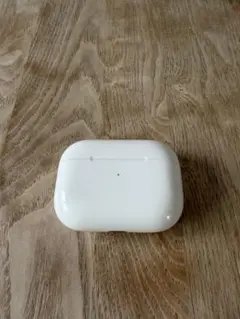 ジャンク品】Apple AirPods Pro 本体 充電ケース付き - メルカリ