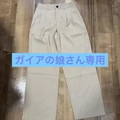 Dazy ベージュ プリーツ スラックス Mサイズ