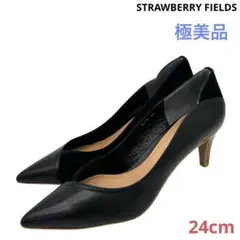 〈極美品〉STRAWBERRY FIELDS【24】ポインテッドトゥ パンプスのサムネイル