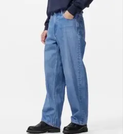UNIQLO ワイドストレートジーンズ