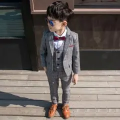 子供用グレーのチェック柄スーツ