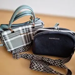 グレーと青のチェック柄ショルダーバッグ