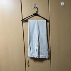 ストレートパンツ　メンズ　白パンツのサムネイル