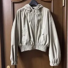 ZARAフード付き ジャンパー