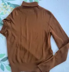 マスタード タートルネックニット 長袖