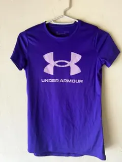 Under Armour 紫色 Tシャツ YLG