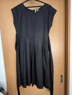 ユナイテッドアローズ ブラック ワンピース
