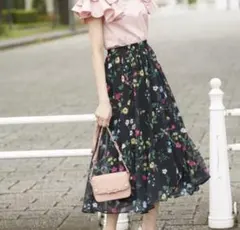 【美品】♥tocco closet♥♡フラワーシフォン×ロングフレアスカート♡のサムネイル