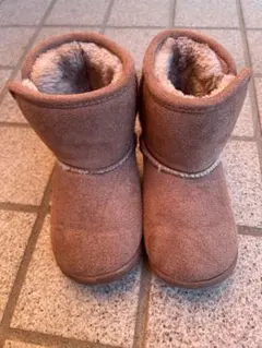 ブラウンファーブーツ