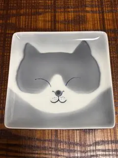 有田焼　波佐見焼　新品未使用　猫　ネコ　ねこ　cat お皿　黒猫　アクセサリーのサムネイル