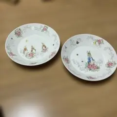 ピーターラビット プレート 2枚セット　DAISOのサムネイル