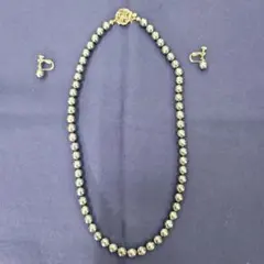 Item thumbnail for item dcb7164a-596d-49b5-a08d-273c48d74ea2