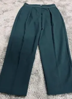 ドゥクラッセ　タックパンツ　ダークグリーン　１１号