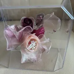 美品　未使用　ピンク　ローズ系　花モチーフ コサージュ