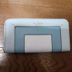 週末セールスタート新品未使用kate spade レザー長財布 青と白