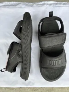 PUMA スポーツサンダル ブラック、新品未使用 タグ付き、29cmのサムネイル