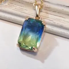 【これからの季節にピッタリ】ブルーとライトグリーンのジルコニアのネックレス