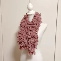 ハンドメイド＊フリンジたっぷり ボリューミーなファーマフラー(くすみピンク)