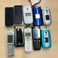 ジャンク】ガラケー 12台 +iPhone 3台まとめ売り - メルカリ