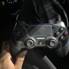 n*k様 PS4 ワイヤレスコントローラー 黒と青