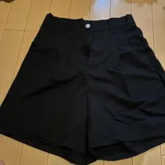 黒のショートパンツ Mサイズ