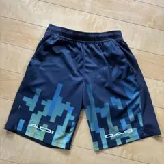 ADIDAS ハーフパンツ　150