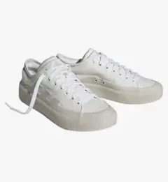 adidas ホワイト スニーカー