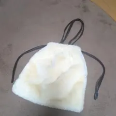 グローバルワーク　ファー　巾着　バッグ　白