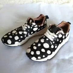 FLOWER MOUNTAIN スニーカー ドット柄 24.5cm E011のサムネイル