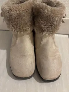 21センチ　ベージュファー付きブーツ