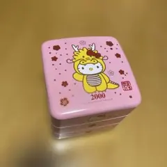 ハローキティお重箱 2022年のお重は市松模様とハローキティ！紀文／サンリオ「はろうきてぃ