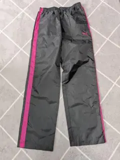 PUMA　ナイロンジャージパンツ 　グレーピンク
