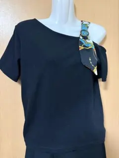 美品　オフショル　トップス　カットソー