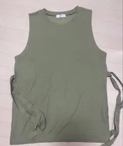 オリーブグリーン ノースリーブ Tシャツ