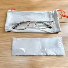 未使用　老眼鏡 女性 超軽量 ファッションブルーライトカット