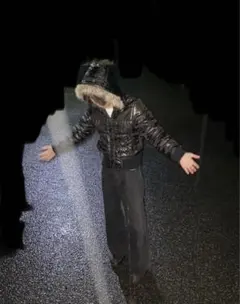 ファー付き　ダウンジャケット　黒　ブラック　光沢　お兄系　Y2K ギャル　短丈