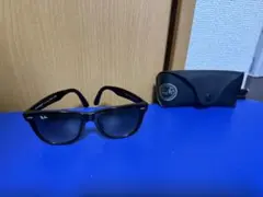 Ray Ban WAYFARER 茶色のサムネイル