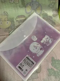 ちいかわ　ハチワレ　ラッコ　A4 ボタン付きクリアファイル　ケース