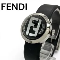稼働品 FENDI 腕時計 ブースラ 黒文字盤 クォーツ　ドーム型　男女兼用のサムネイル