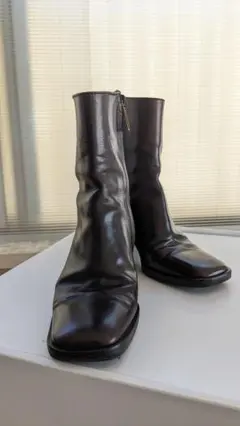 Gucci　レザースクエアトゥショートブーツ