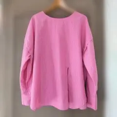 mystic　ピンク　ふわっとブラウス　スリットあり