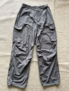 GU グレー パラシュートカーゴパンツ Mサイズ