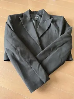 新品未使用ZARA ブラック テーラードジャケット ショート丈S