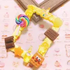王冠とビスケットとキャンディのホイップデコ トレカケース チョコ クマ グミ