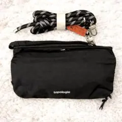 新品　topologie トポロジー　ボトルサコッシュ　ミディアム　ブラック
